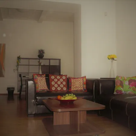 Lion Medena, Big Size, High Ceilings *