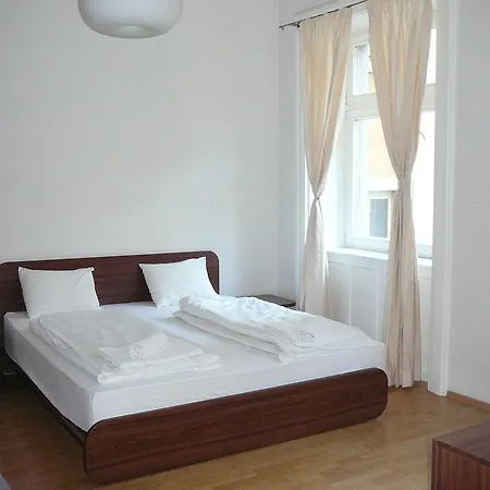 Lion Medena, Big Size, High Ceilings * Bratislava